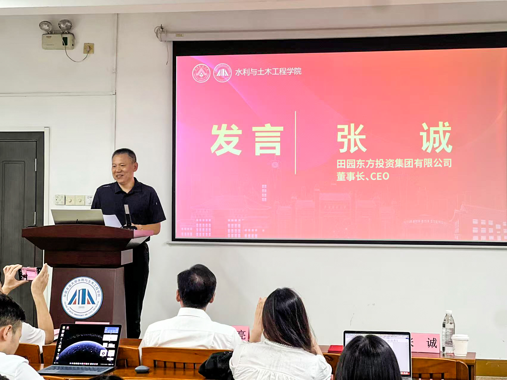 1760593990812548.jpg 2.jpg